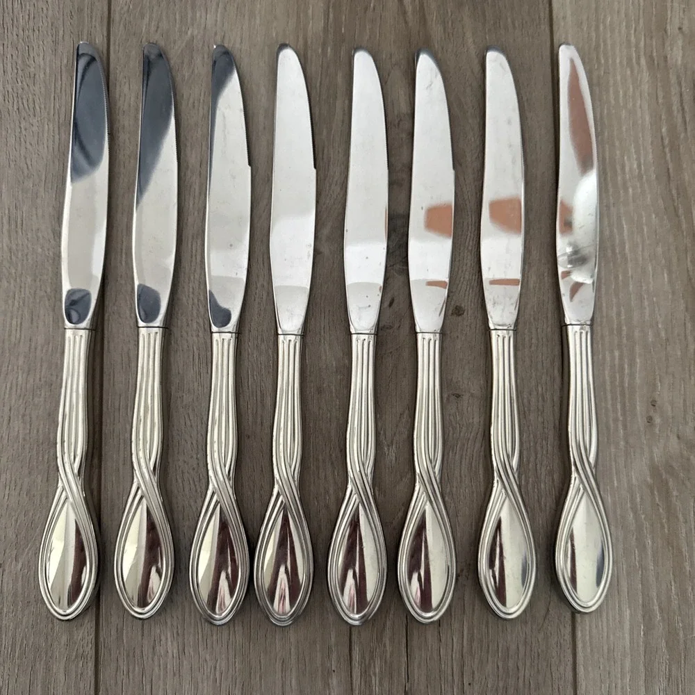 Oneida Axis Set of 8 Dinner Knives 9 3/8